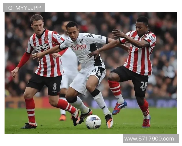 英超足球明星的女友们：她们的魅力与生活背后的故事揭秘